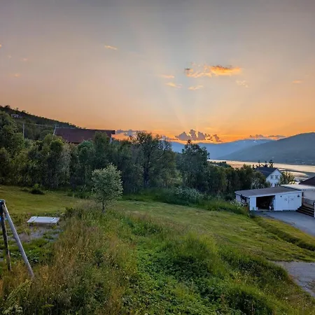 On Futrikelv Τρόμσο
